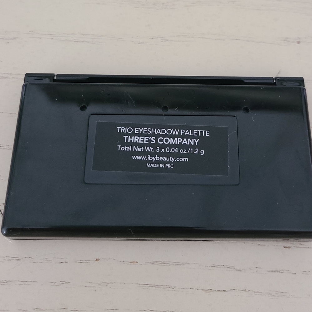 Eyeshadow Bundle - Picture 4 of 7